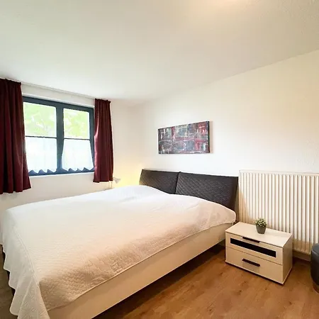 Papillon 12-3 - Erika Boltenhagen (Ostseebad)